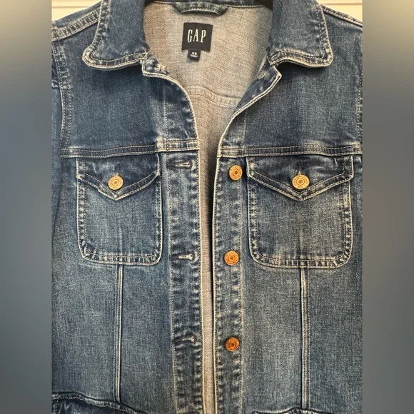 GAP Blue Jean Jacket with Pockets - Picture 2 of 6